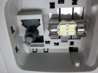LED hintere Deckenleuchte.jpg LED hintere Deckenleuchte.jpg