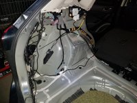 03 Demontage linke hintere Abdeckung im Kofferraum.jpg 03 Demontage linke hintere Abdeckung im Kofferraum.jpg