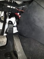 09 3er LED vorne links - geklebt und kabelgebindert .jpg 09 3er LED vorne links - geklebt und kabelgebindert .jpg