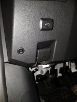 04 runder 16 mm on-off Schalter vorne.jpg