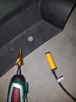 11_Loch gebohrt_18mm.jpg