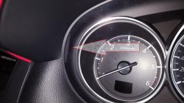 Tachoabdeckung pfeil.jpg