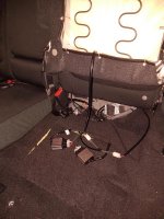 01_Unterm Sitz.jpg 01_Unterm Sitz.jpg