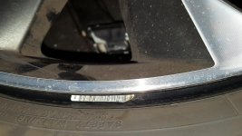 Barcode-Aufkleber Reifen.jpg Barcode-Aufkleber Reifen.jpg