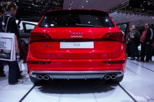 Paris_Motor_Show_2012_(8065410977).jpg