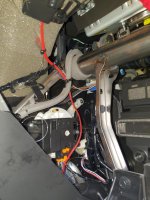 16_Kabel von Handschuhfach aus.jpg 16_Kabel von Handschuhfach aus.jpg