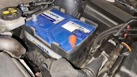 12_neue Batterie im Auto.jpg