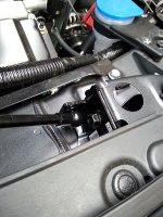 Haubenlifter 001.jpg Haubenlifter 001.jpg